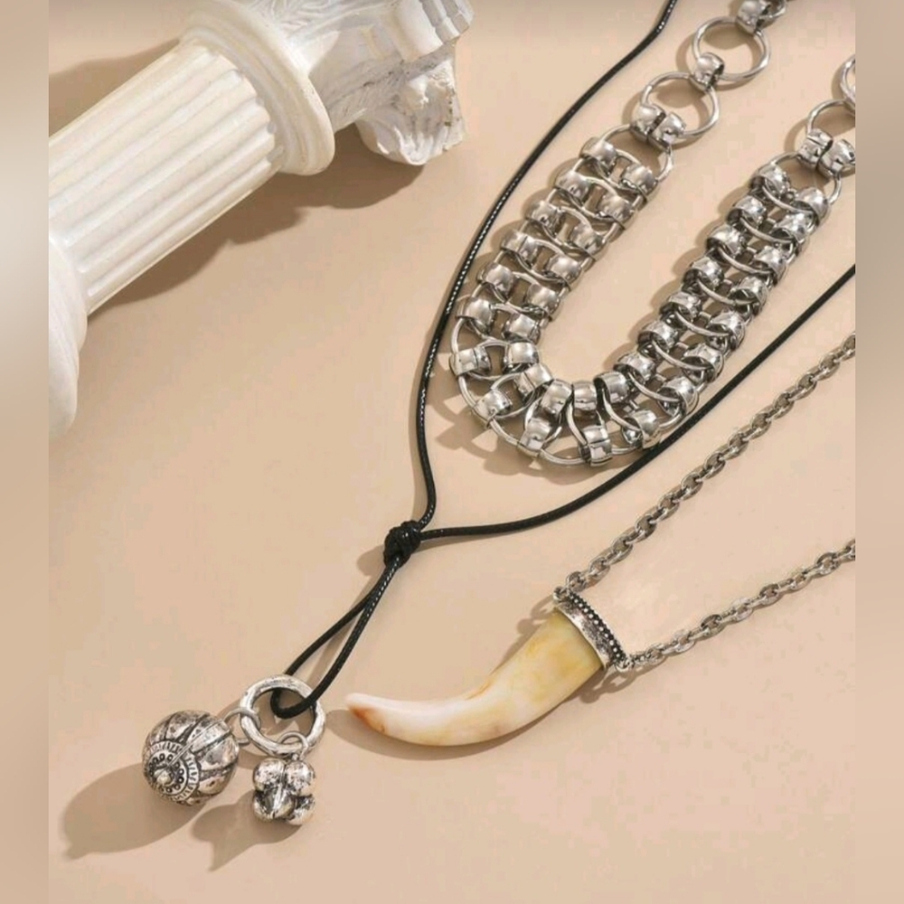 NWT Multilayer Stacked Link Choker Animal Horn & Leather Pendant Silver Necklace - Picture 9 of 15